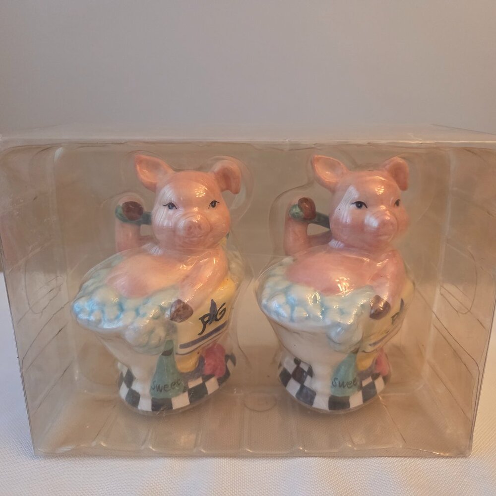 Piggy's Taking A Bath Salt and Pepper Shakers
